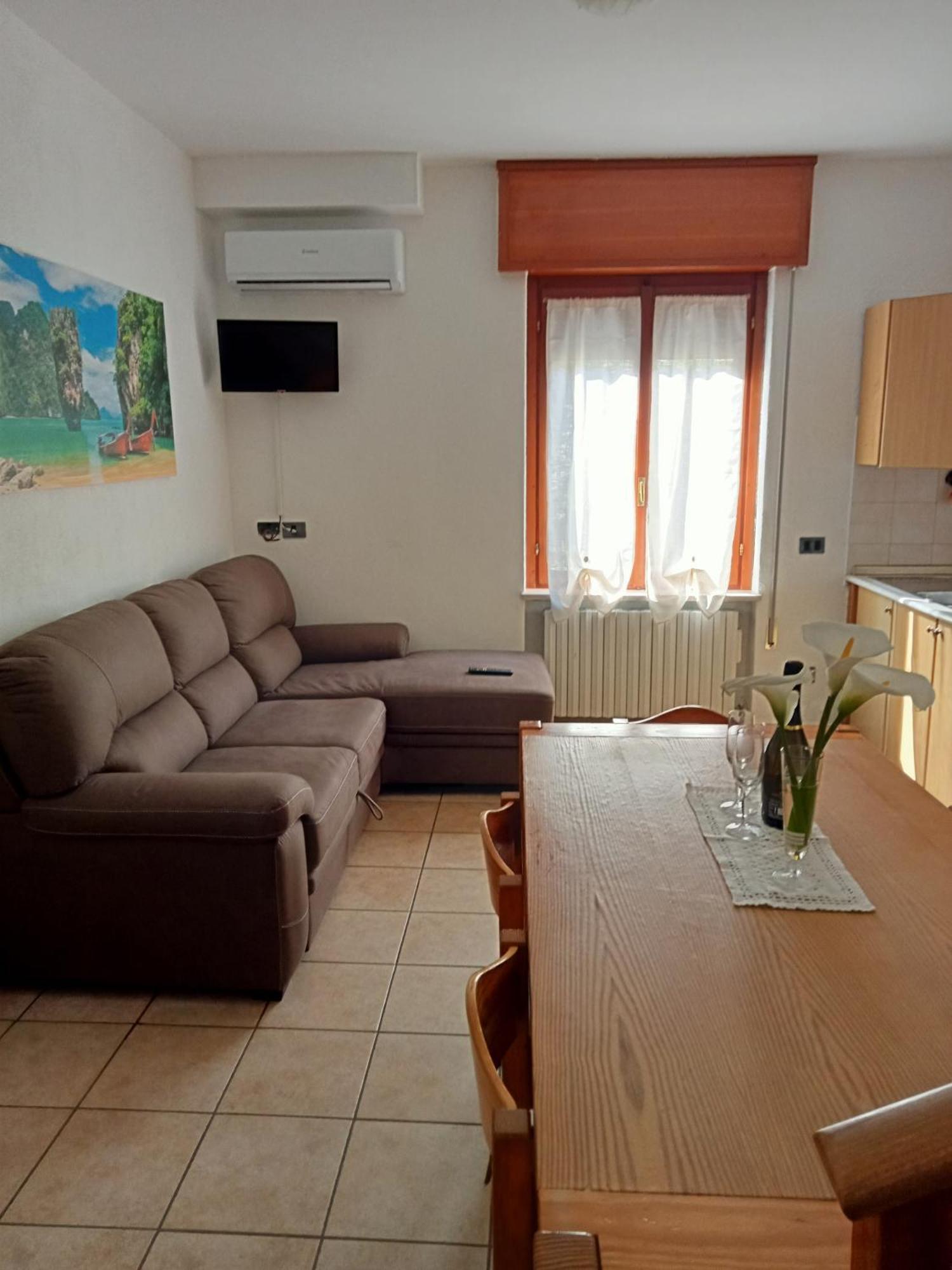 Perla House Lägenhet Abbadia Lariana Exteriör bild